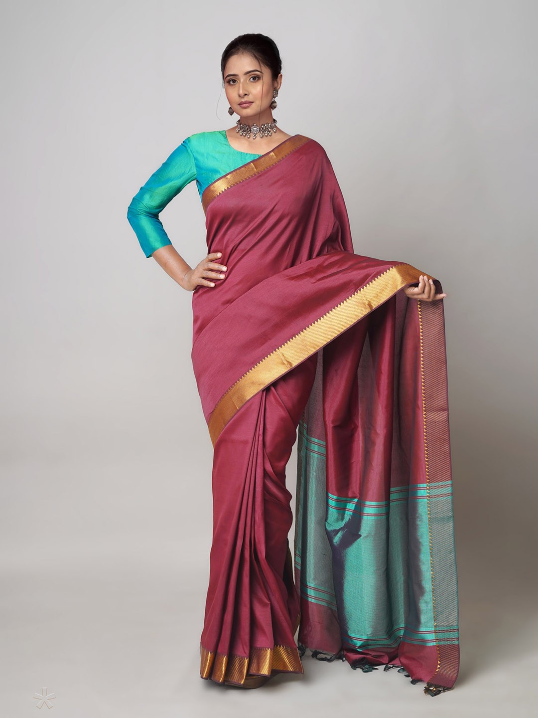 

Unnati Silks Zari Mangalagiri Saree, Maroon