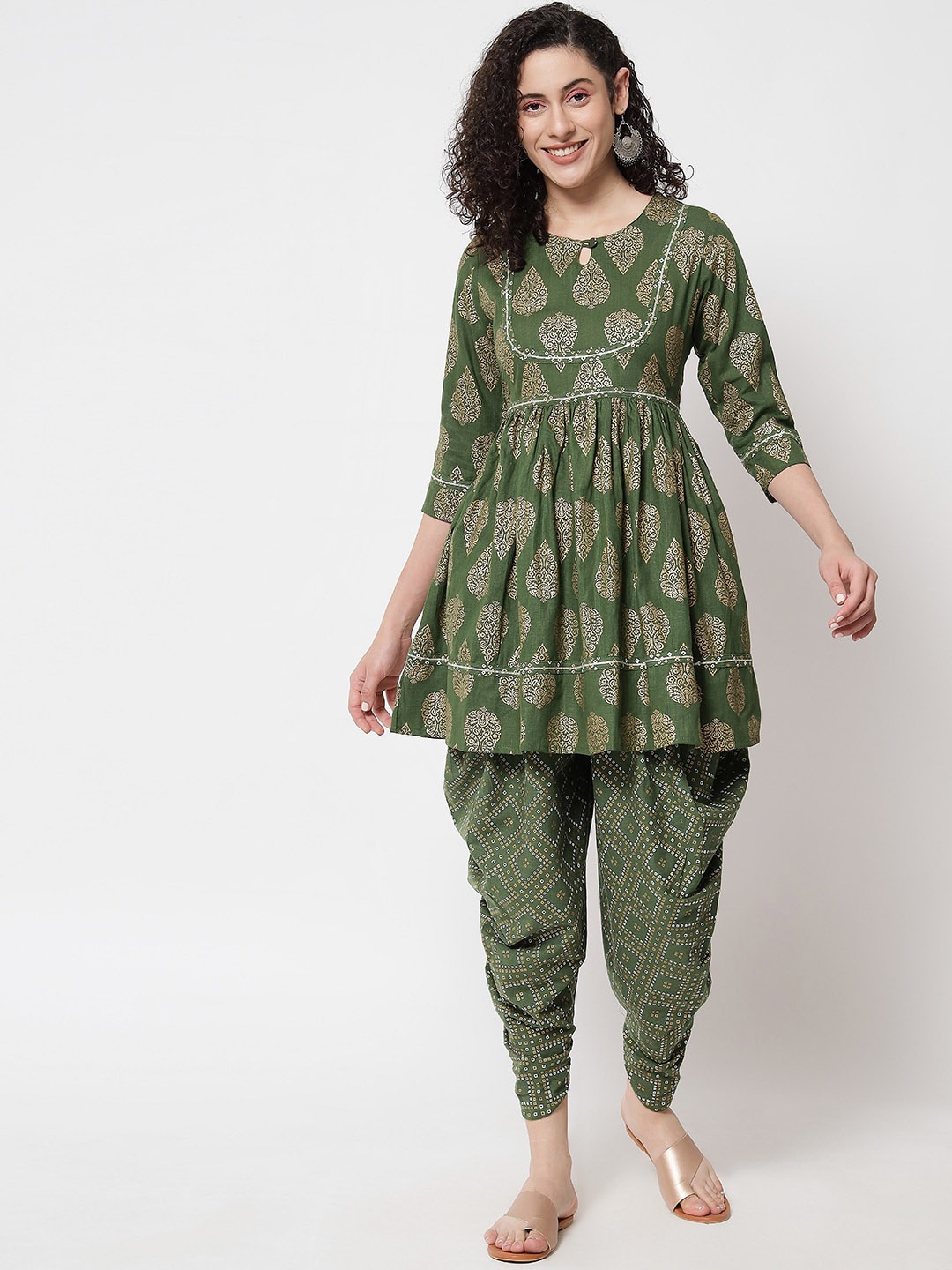 

AAYUMI Ethnic Motifs Printed A-Line Gotta Patti Kurta with Dhoti Pants, Green