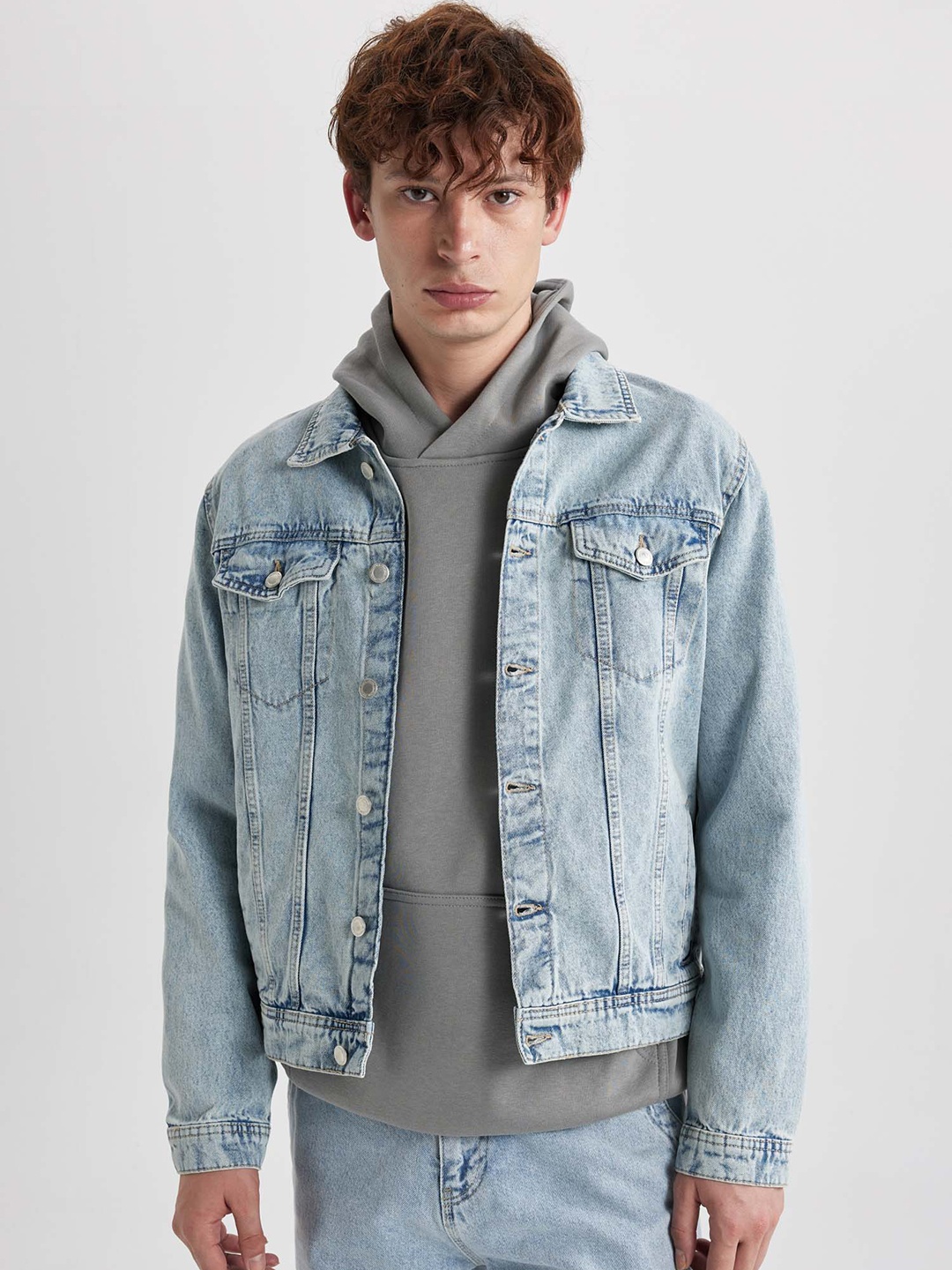 

DeFacto Spread Collar Washed Cotton Denim Jacket, Blue
