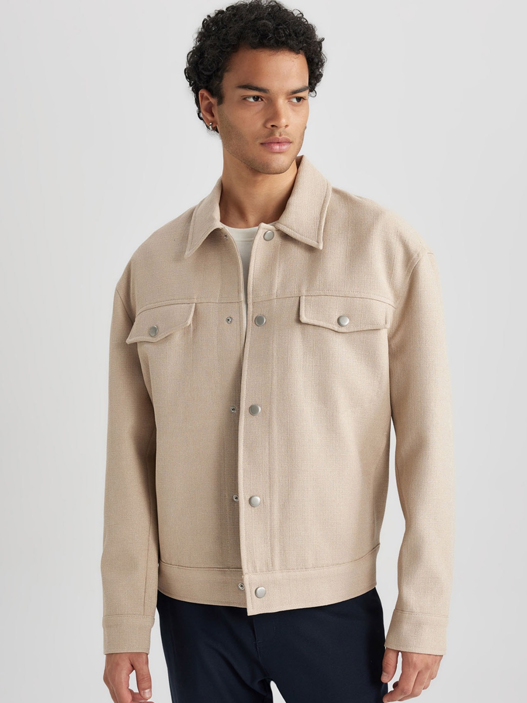 

DeFacto Spread Collar Long Sleeves Tailored Jacket, Beige