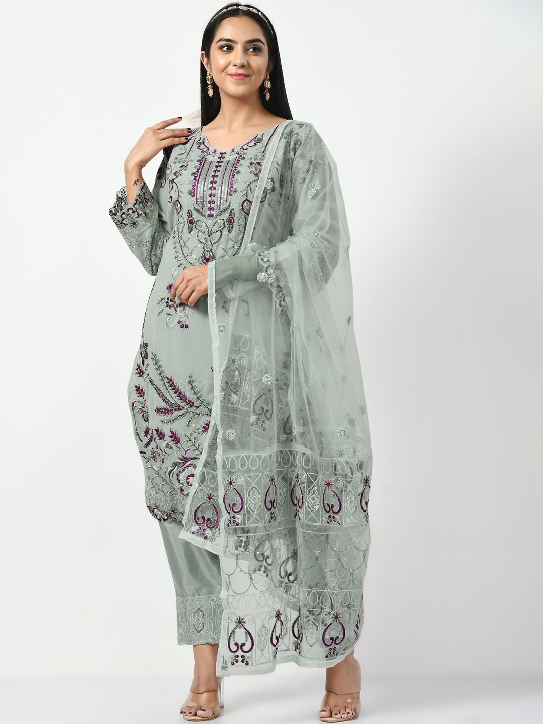 

Angroop Floral Embroidered Sequinned Straight Kurta with Trousers & Dupatta, Sea green