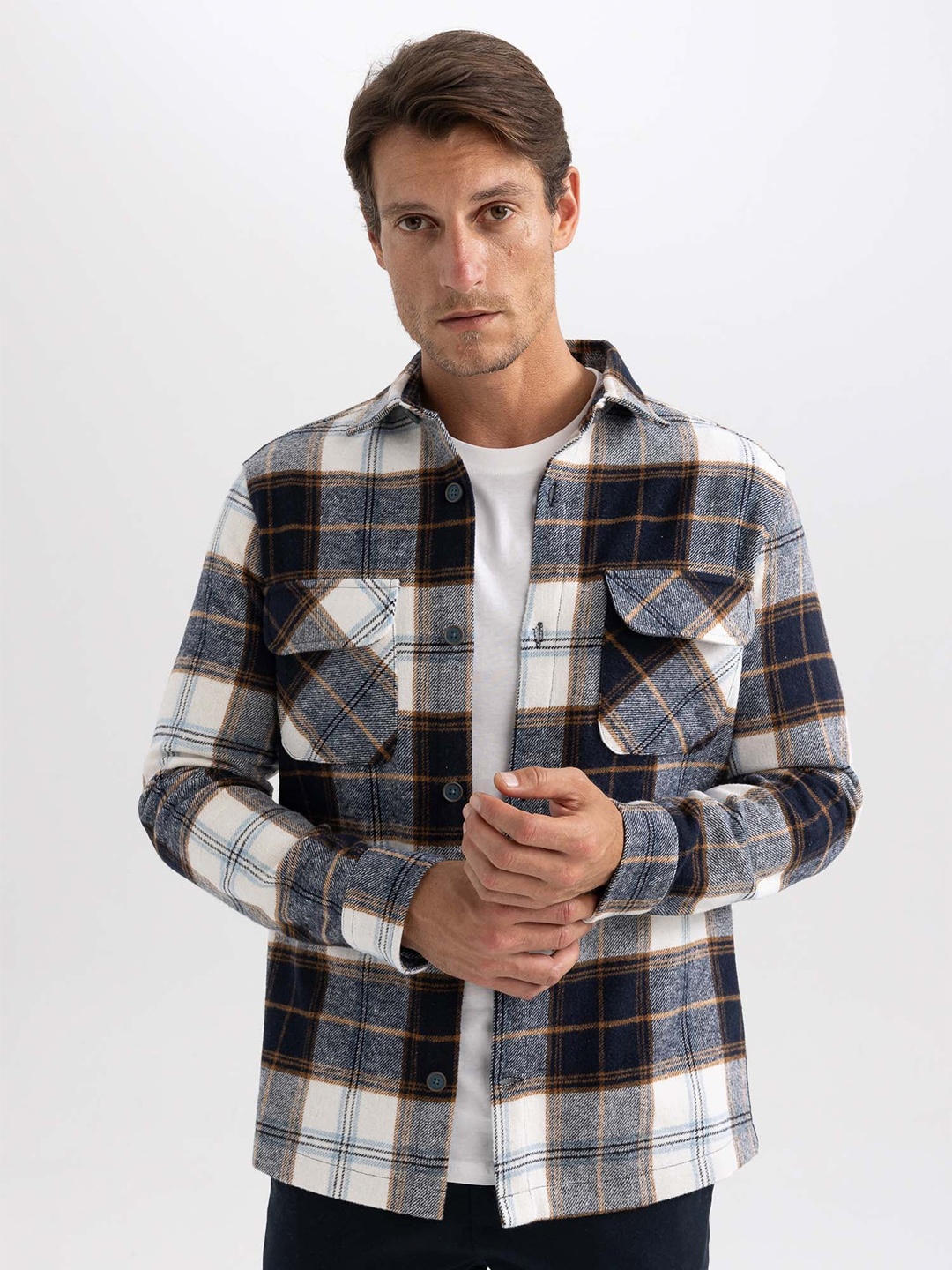 

DeFacto Cutaway Collar Tartan Checked Casual Shirt, Black