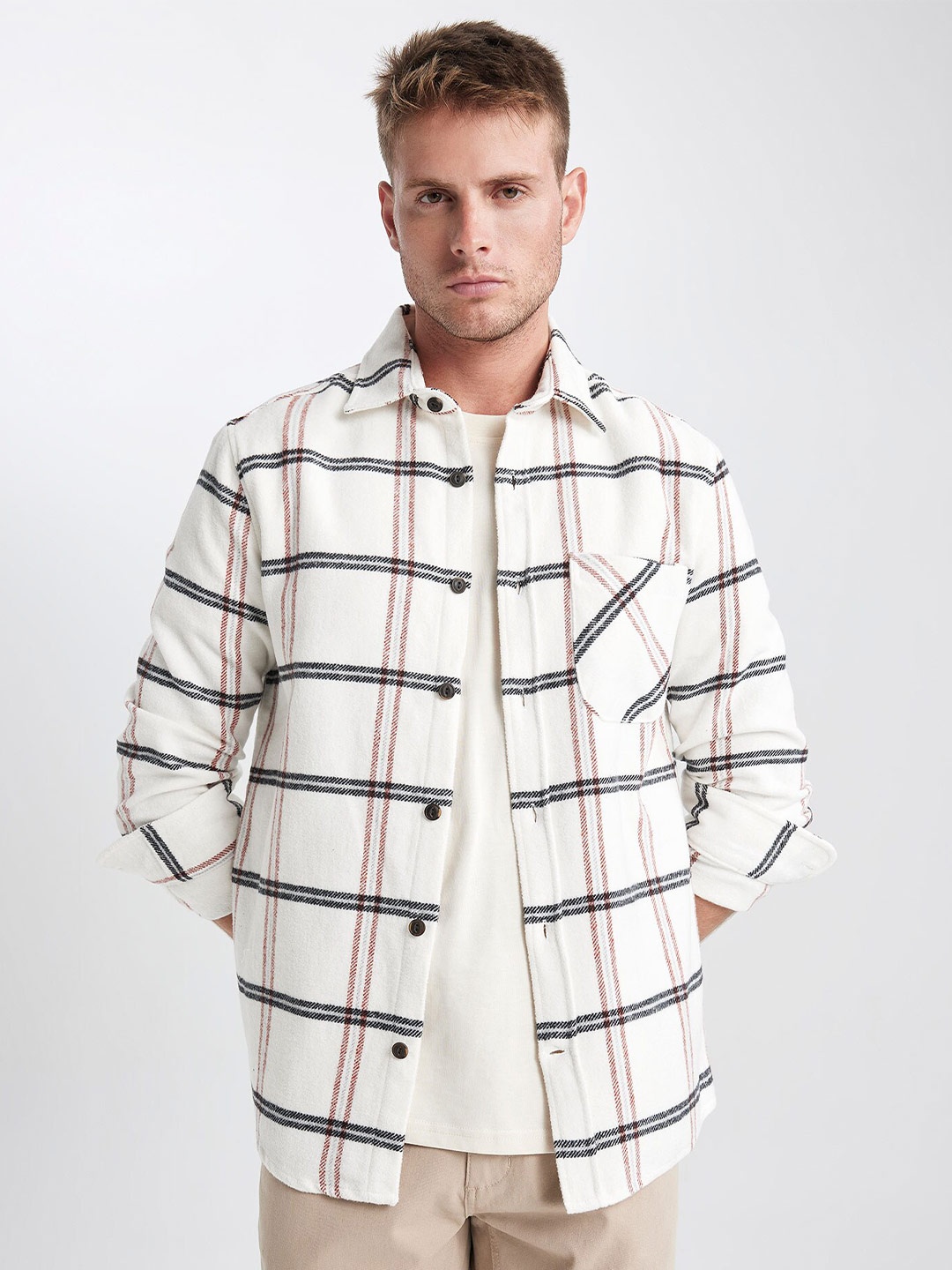 

DeFacto Windowpane Checks Spread Collar Shackets, Off white