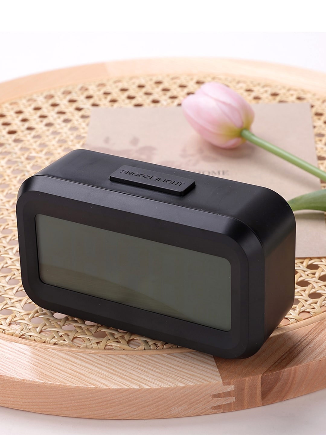 

Kuber Industries Black Contemporary Alarm Clock