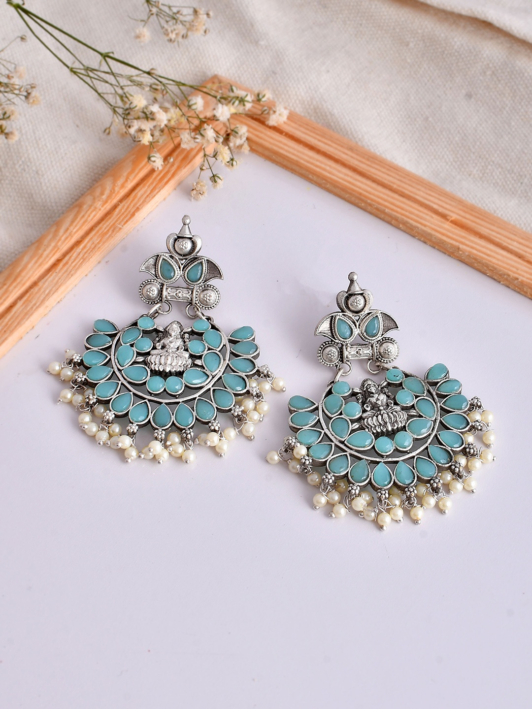 

DASTOOR Silver-Plated Beaded Contemporary Chandbalis