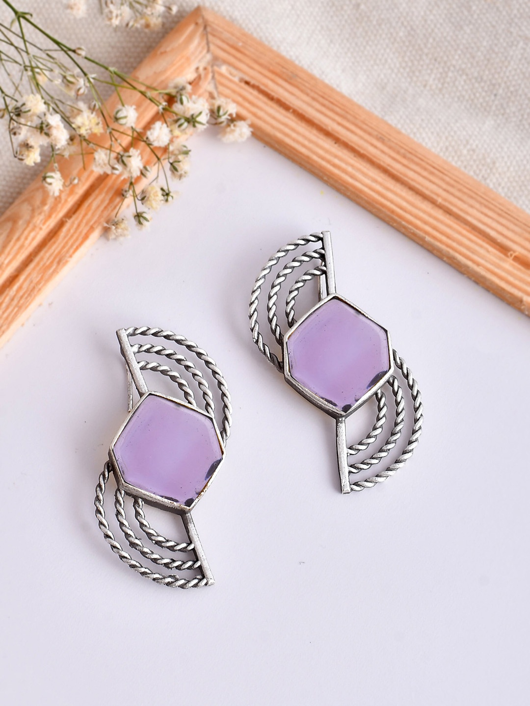 

DASTOOR Silver-Plated Contemporary Drop Earrings
