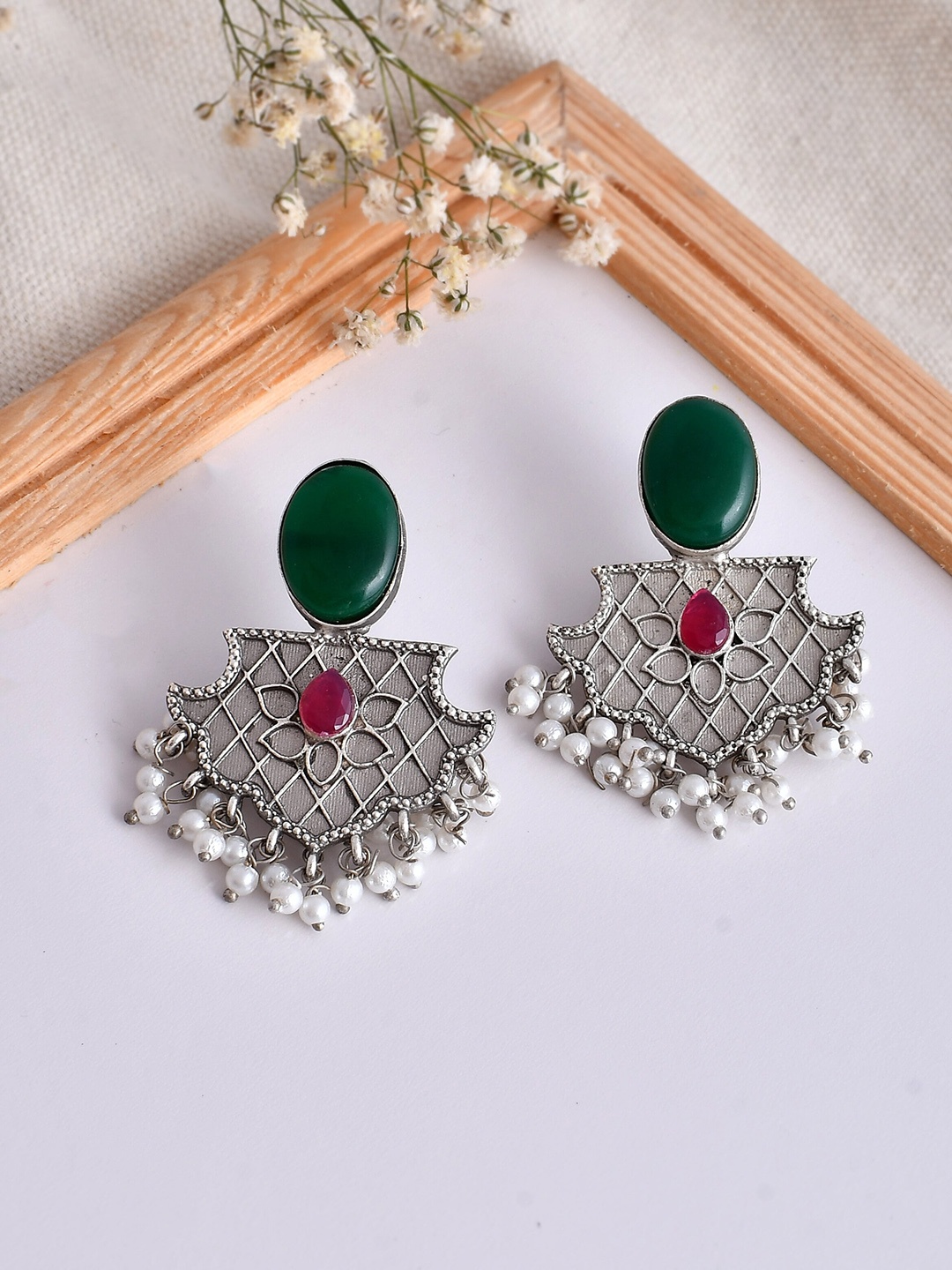 

DASTOOR Silver-Plated Beaded Contemporary Drop Earrings
