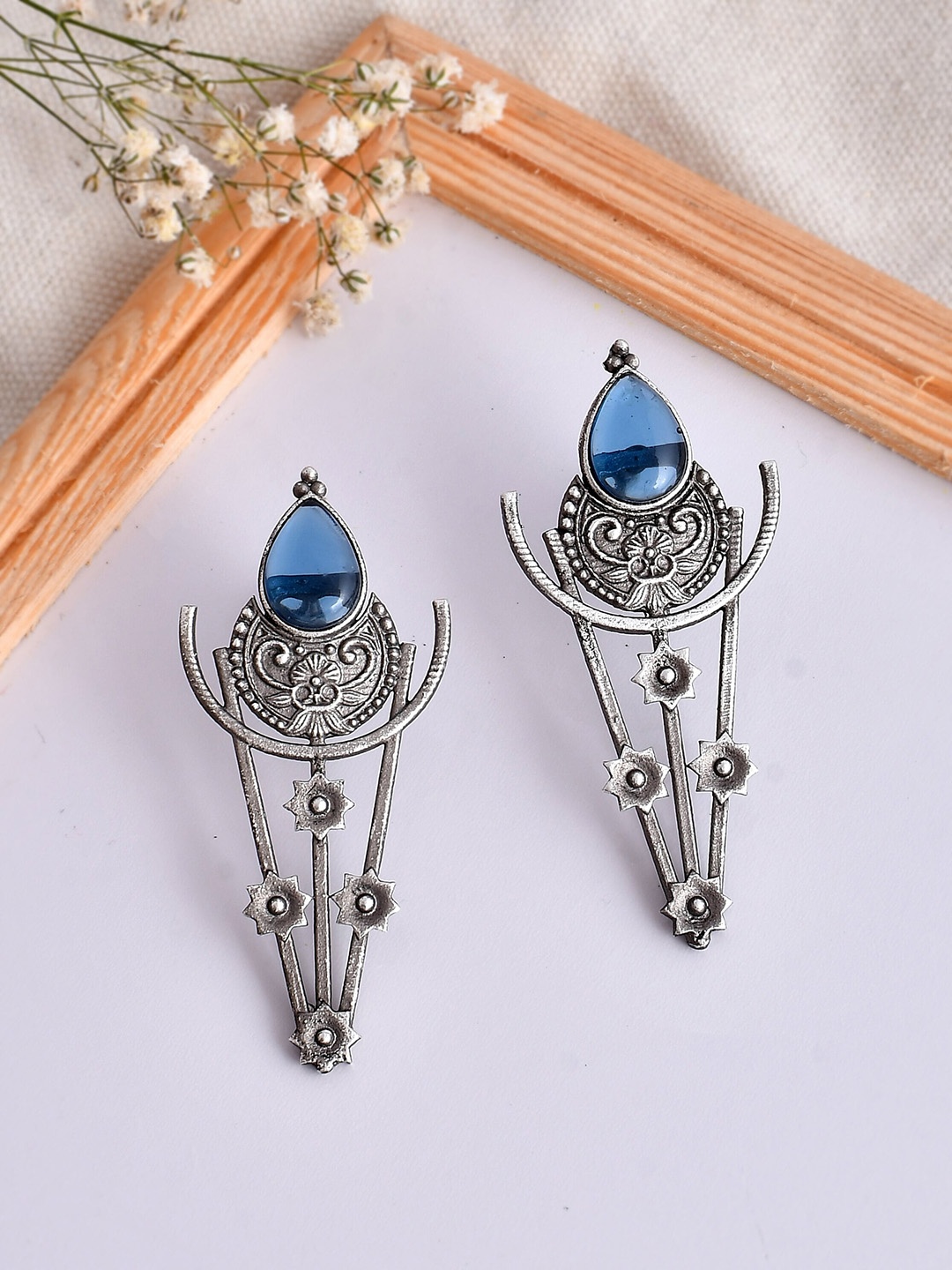 

DASTOOR Silver-Plated Beaded Contemporary Drop Earrings