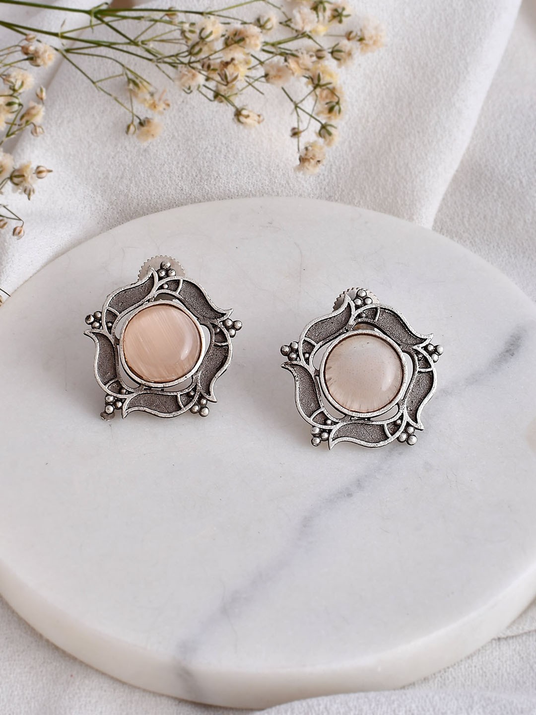 

DASTOOR Silver-Plated Beaded Contemporary Studs Earrings