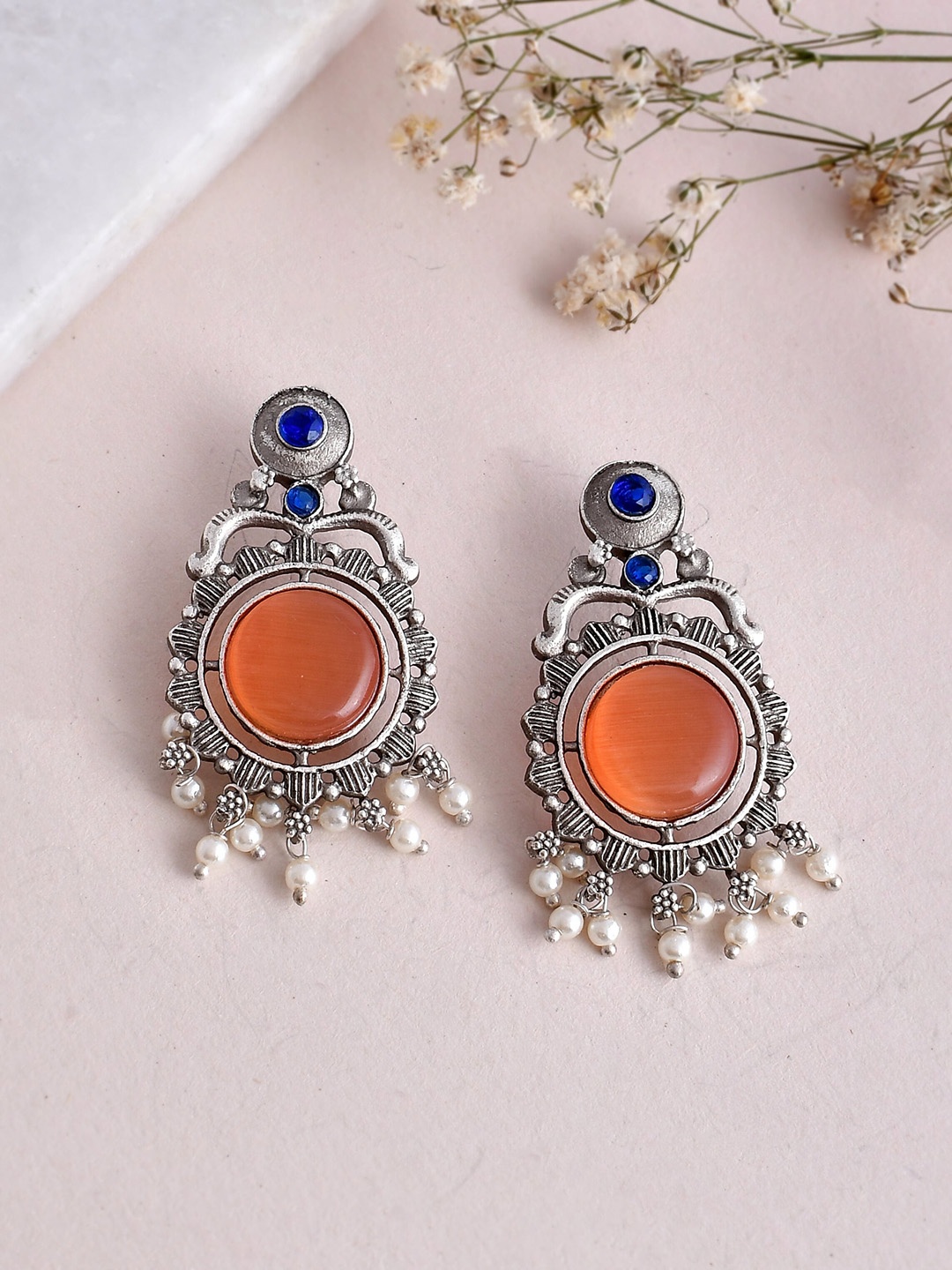 

DASTOOR Silver-Toned Contemporary Drop Earrings