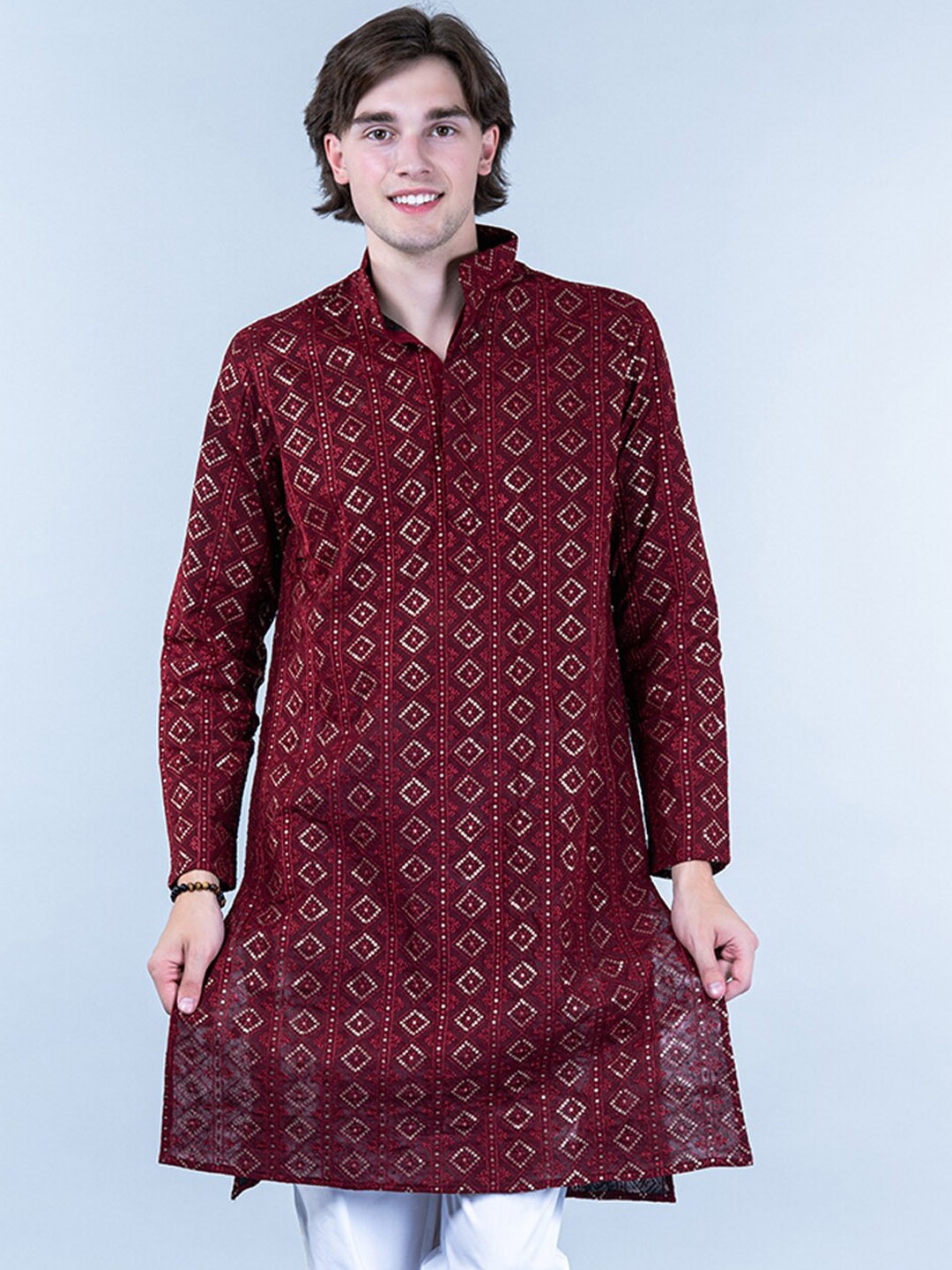

Tistabene Geometric Embroidered Sequinned Pure Cotton Straight Kurta, Maroon