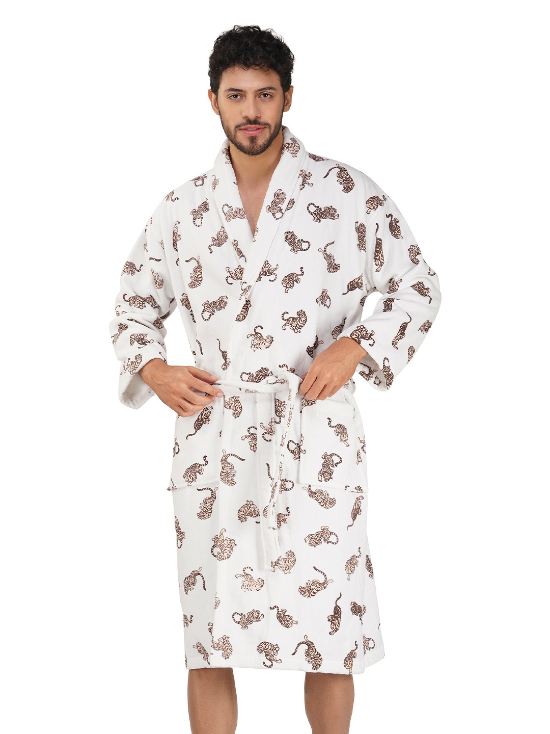 

RANGOLI Men Jaguar Printed Cotton Bath Robe, White