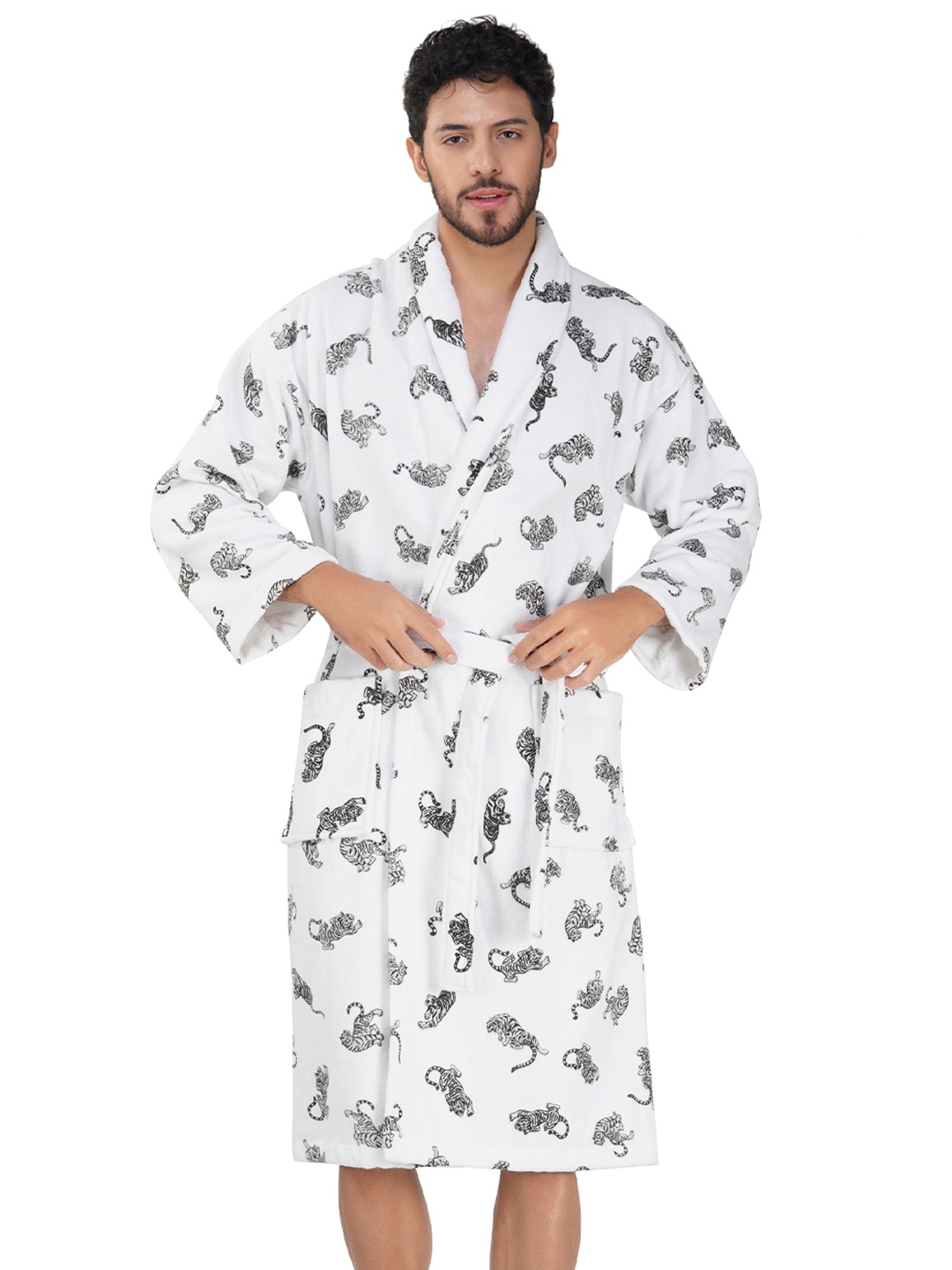 

RANGOLI Men Jaguar Printed Cotton Bath Robe, White