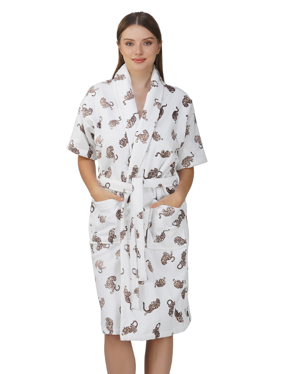 

RANGOLI Women Jaguar Printed Cotton Bath Robe, White