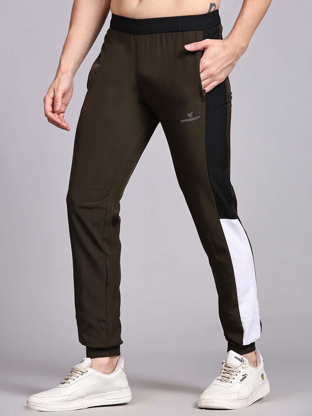 

Dpassion Men Rapid-Dry Sports Joggers, Olive