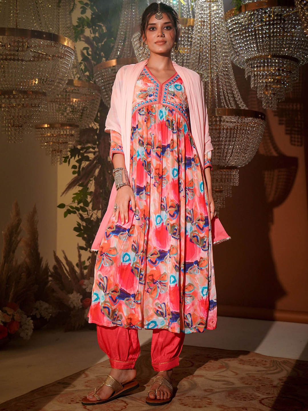 

FASHION DWAR Floral Printed Mirror Work Kurta & Salwar With Dupatta, Pink