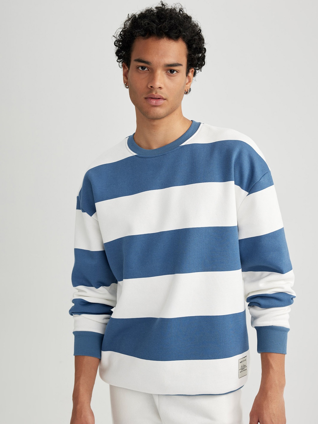 

DeFacto Horizontal Striped Drop Shoulder Cotton Pullover, Blue