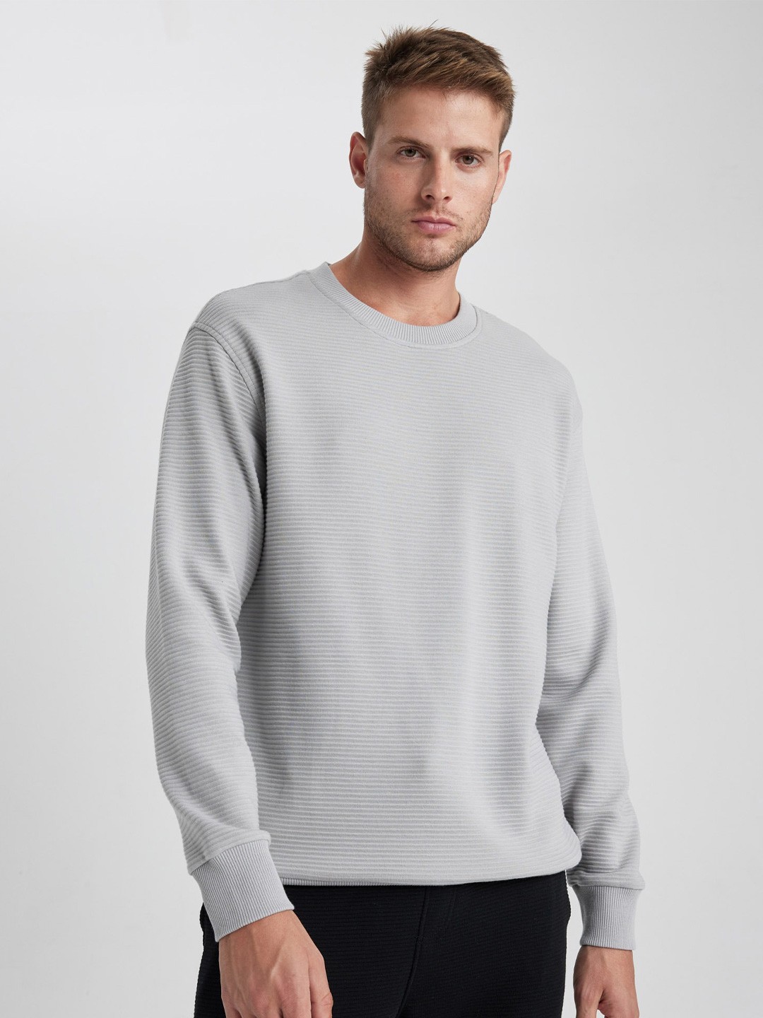 

DeFacto Ribbed Sweatshirt, Grey