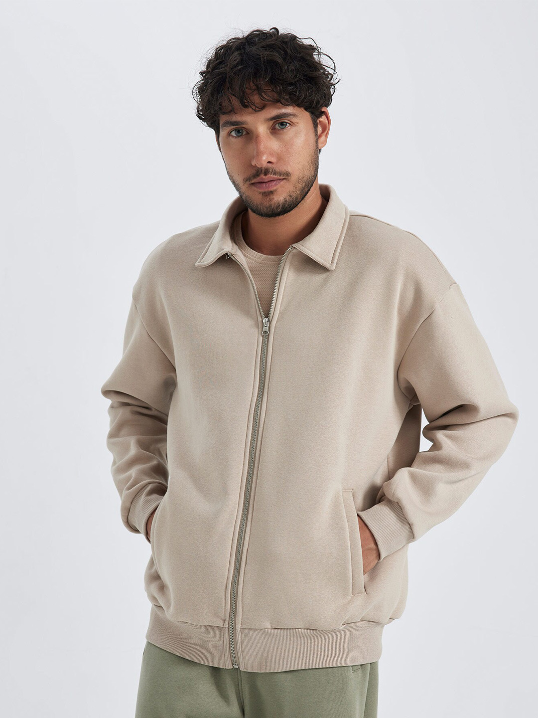 

DeFacto Spread Collar Front-Open Sweatshirt, Beige