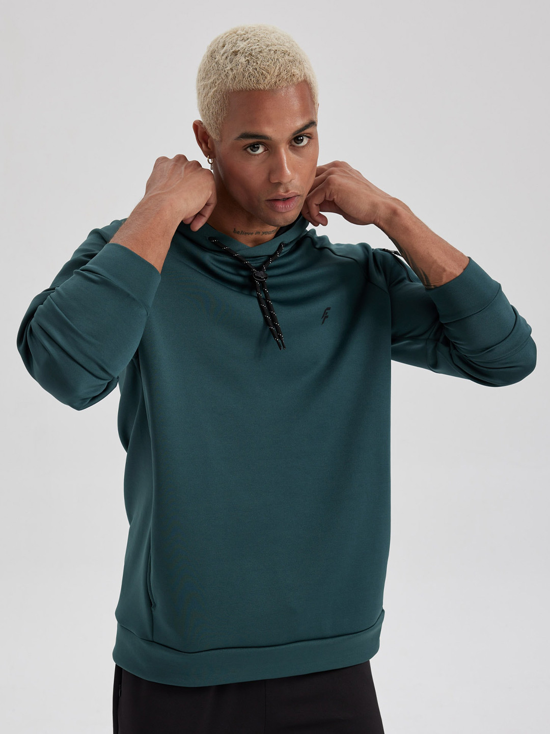 

DeFacto Hooded Pullover Sweatshirt, Green