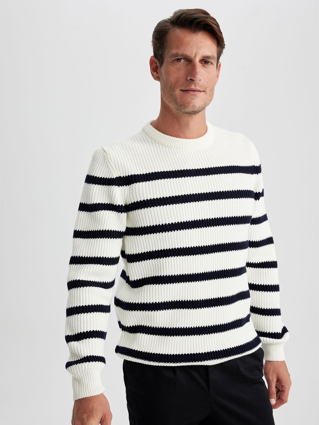 

DeFacto Striped Pullover Acrylic Sweater, White