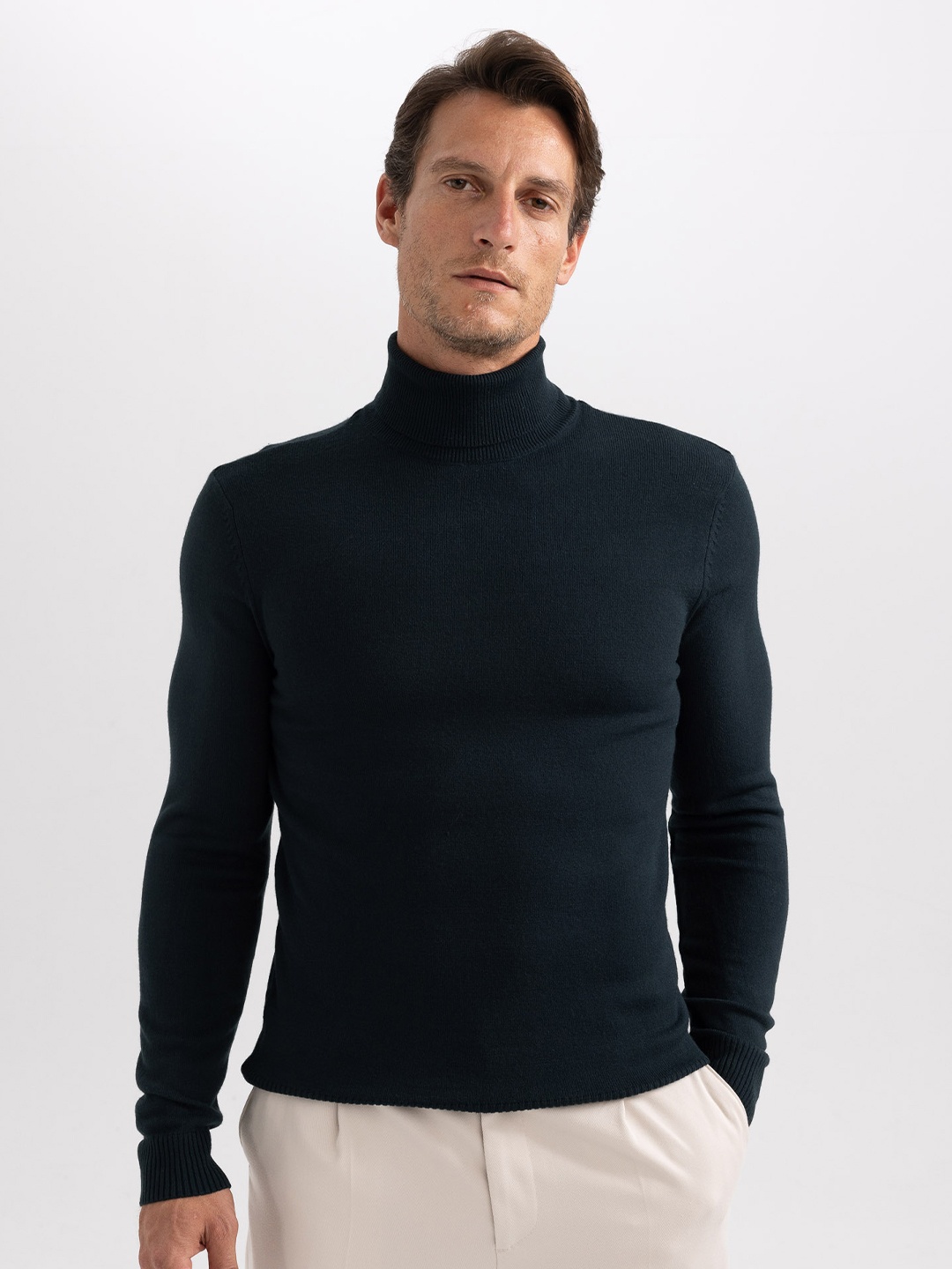 

DeFacto Turtle Neck Acrylic Pullover Sweaters, Black