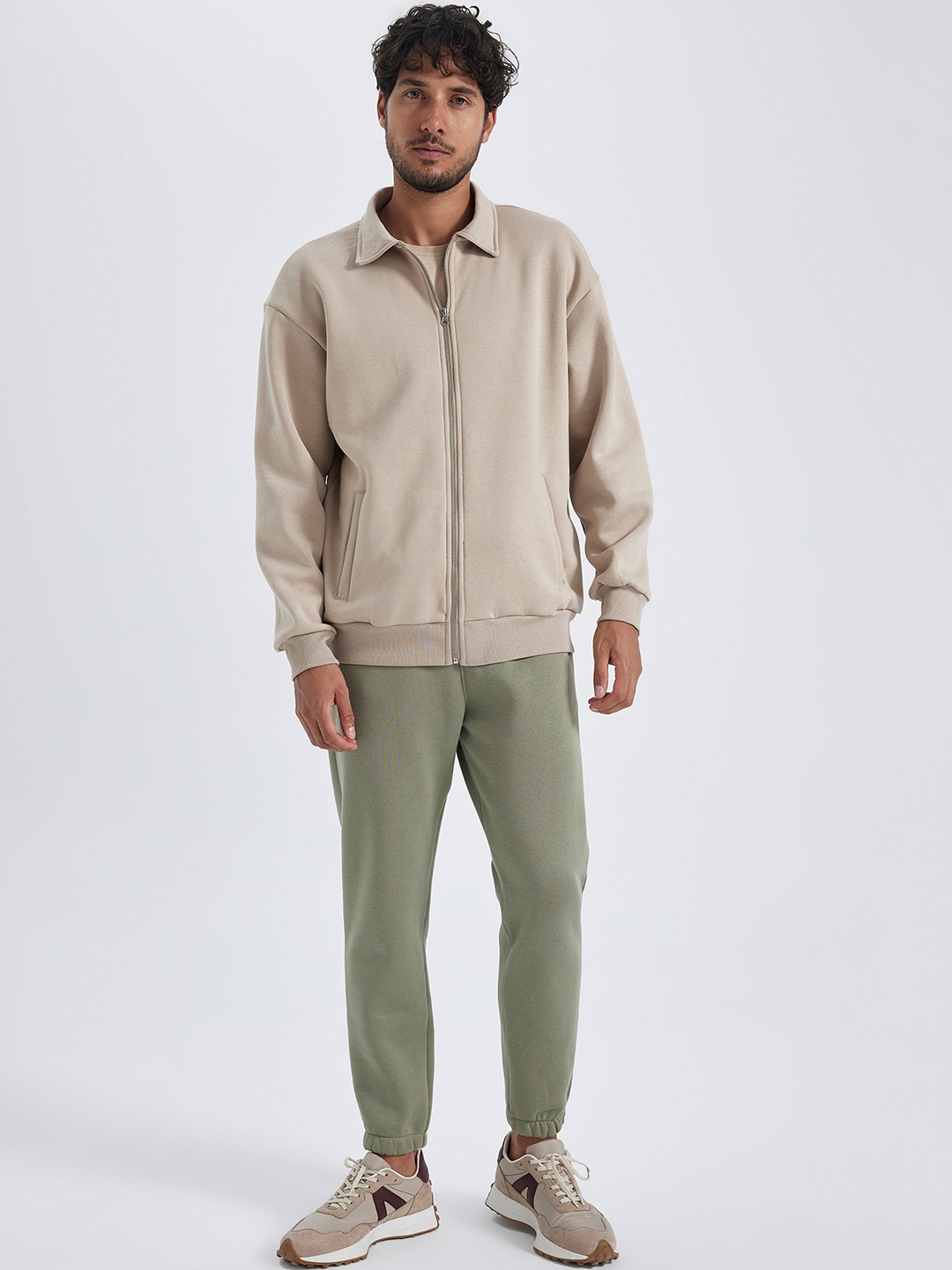 

DeFacto Men Cotton Joggers Trousers, Na