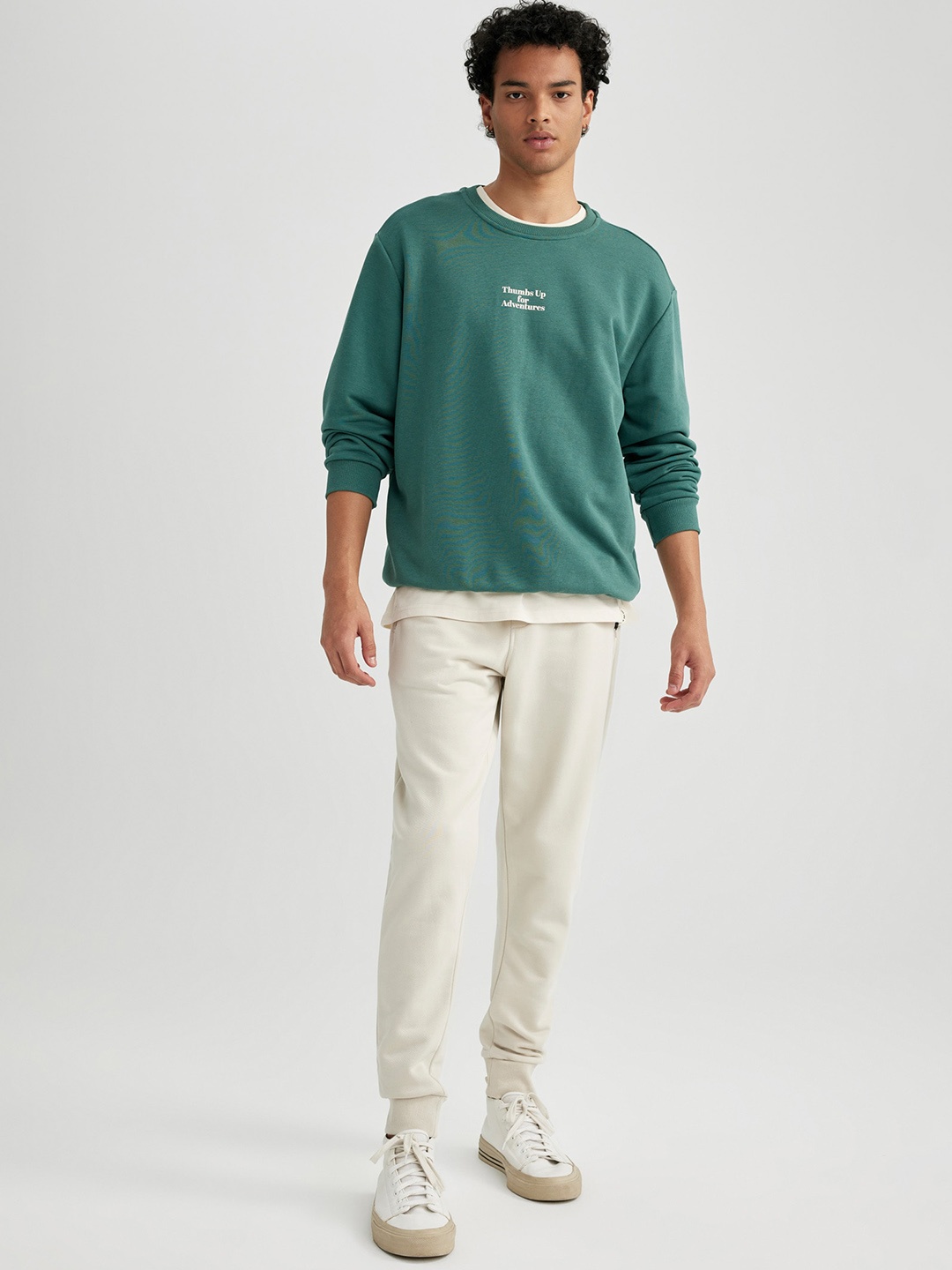 

DeFacto Men Mid-Rise Regular Fit Joggers, Off white