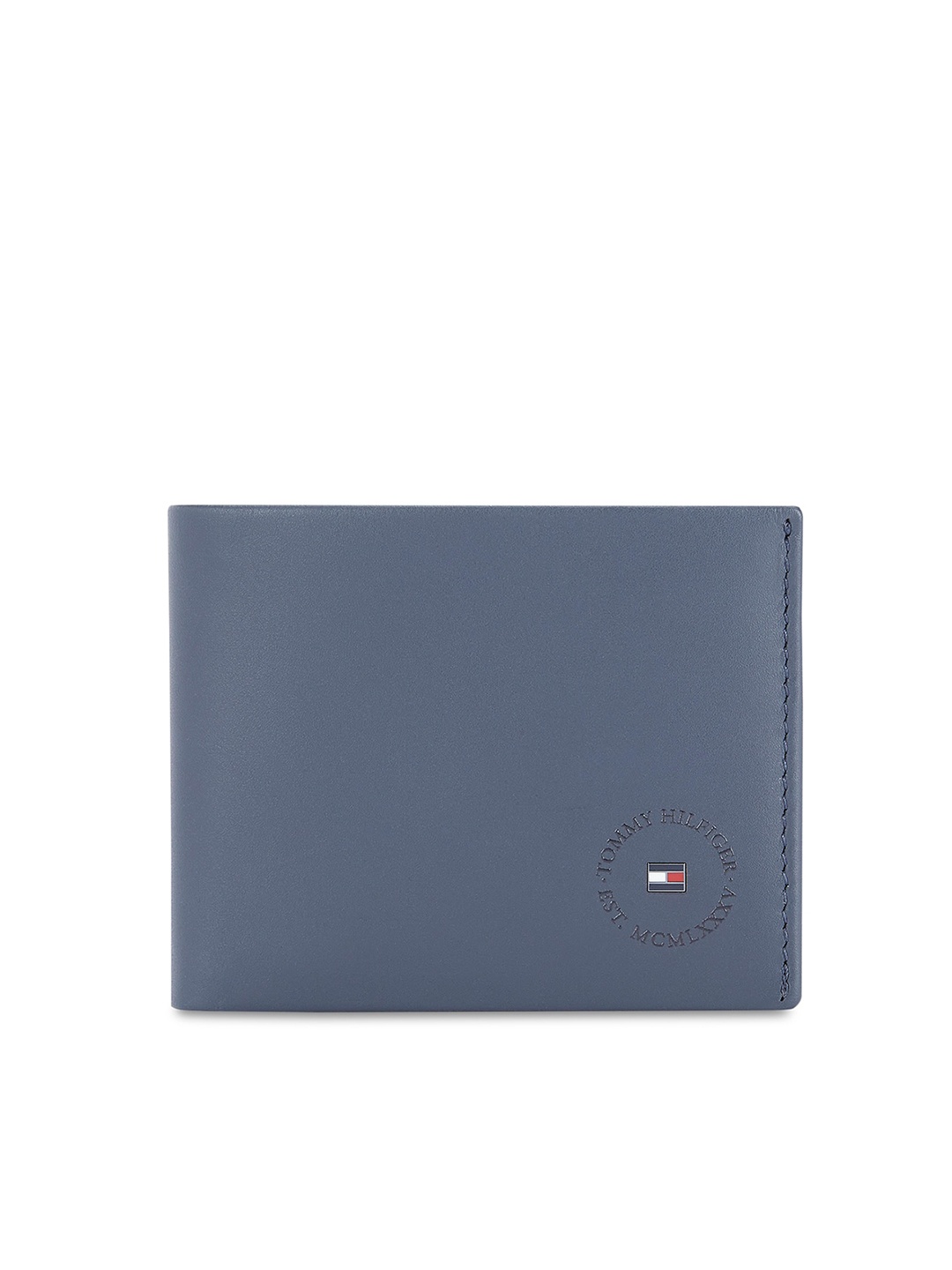 

Tommy Hilfiger Men Leather Two Fold Wallet, Navy blue