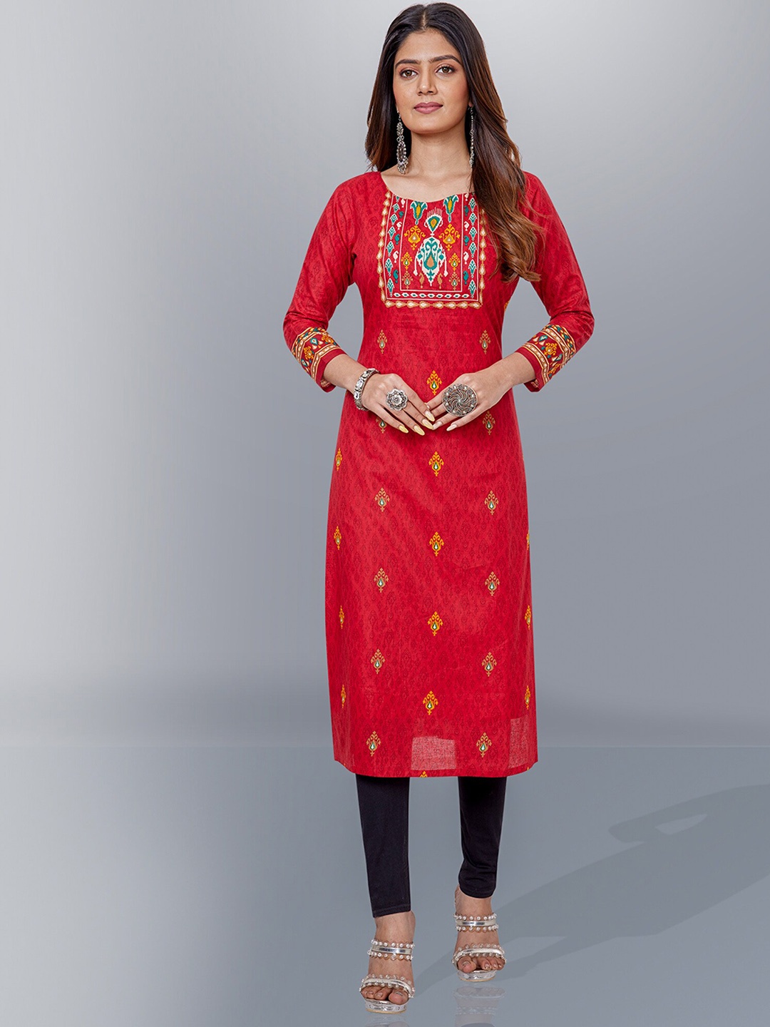 

Jevi Prints Ethnic Moifs Printed Round Neck Straight Cotton Kurta, Red