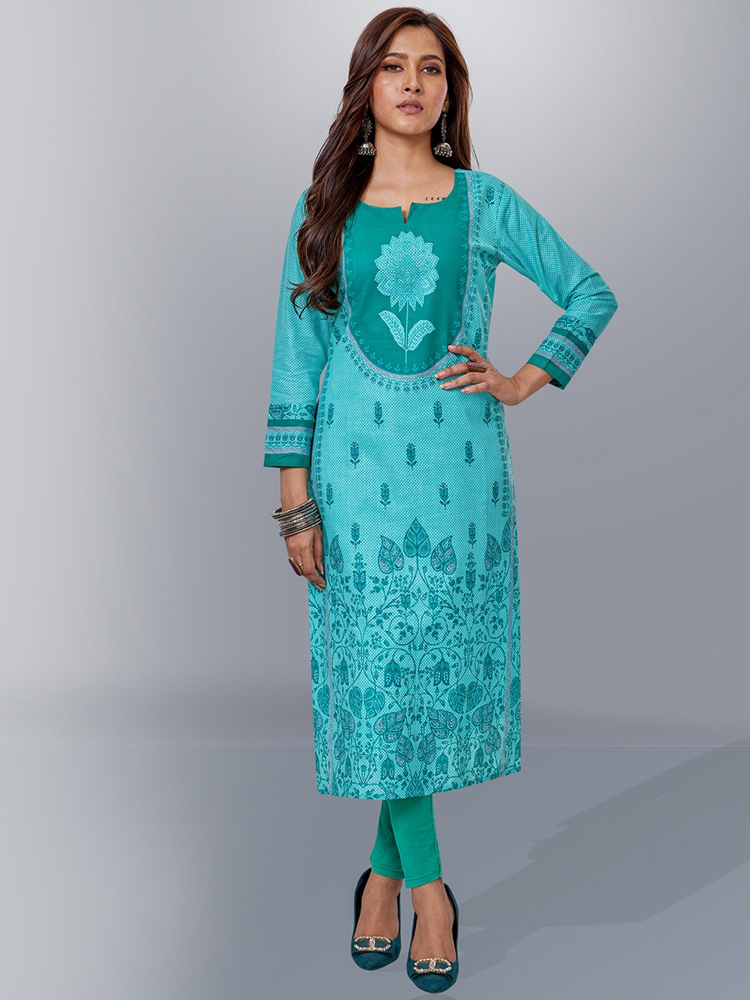 

Jevi Prints Floral Printed Round Neck Straight Cotton Kurta, Green