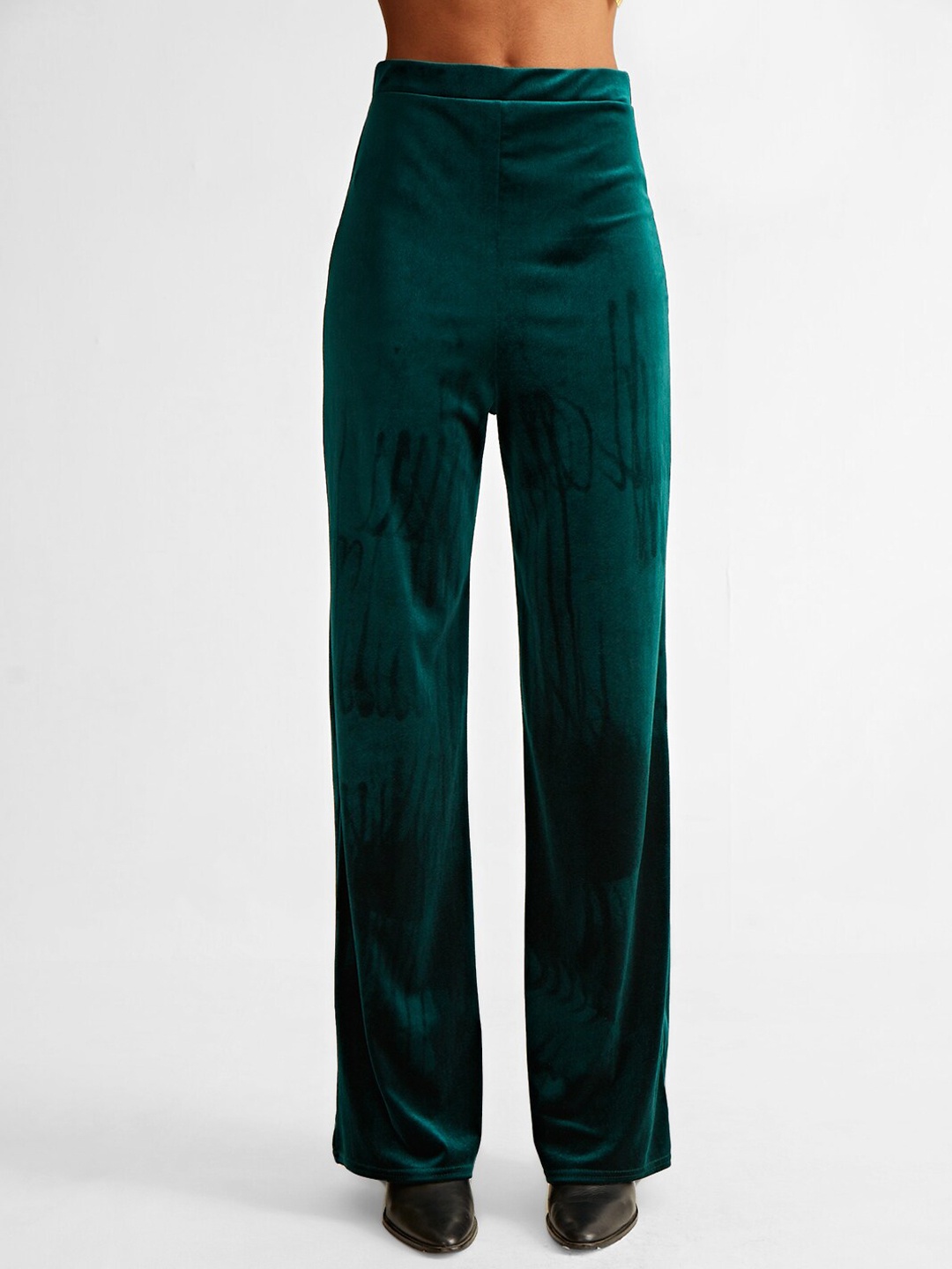 

COVER STORY Women Green Mid-Rise Parallel Trousers