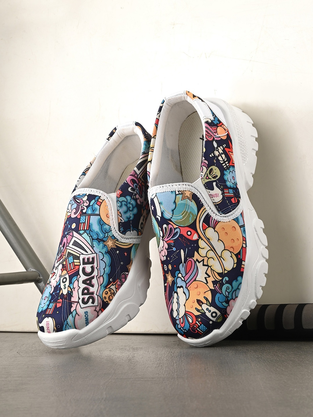 

knoos Women Graphic Printed Lightweight Slip-On Sneakers, Navy blue
