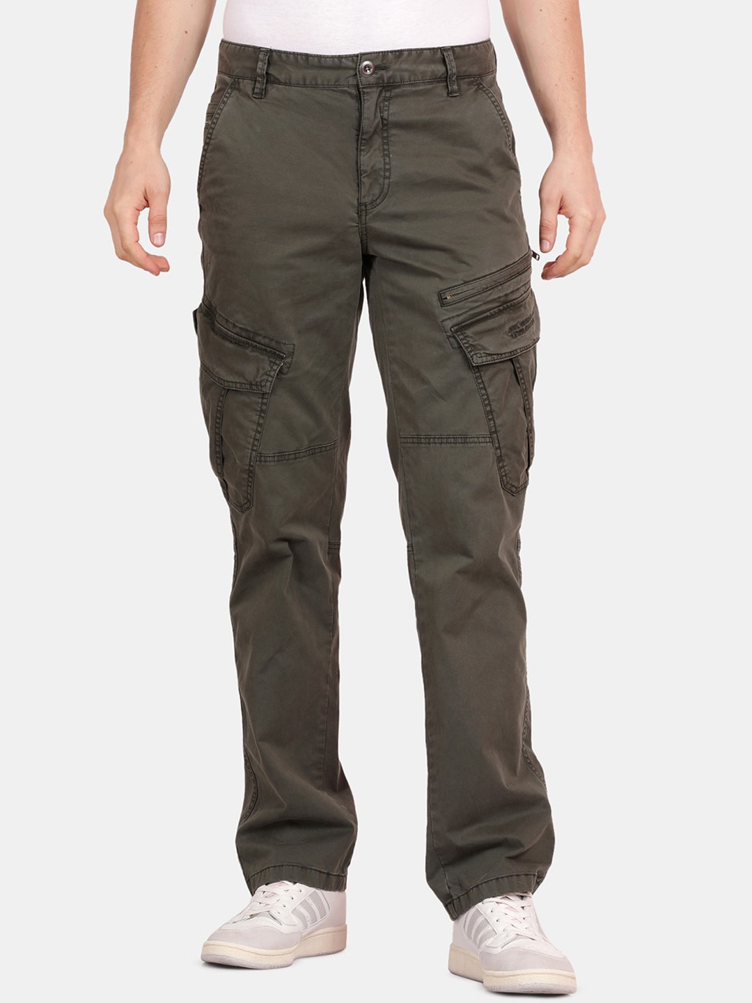 

t-base Men Regular Fit Mid-Rise Cargos Trousers, Green
