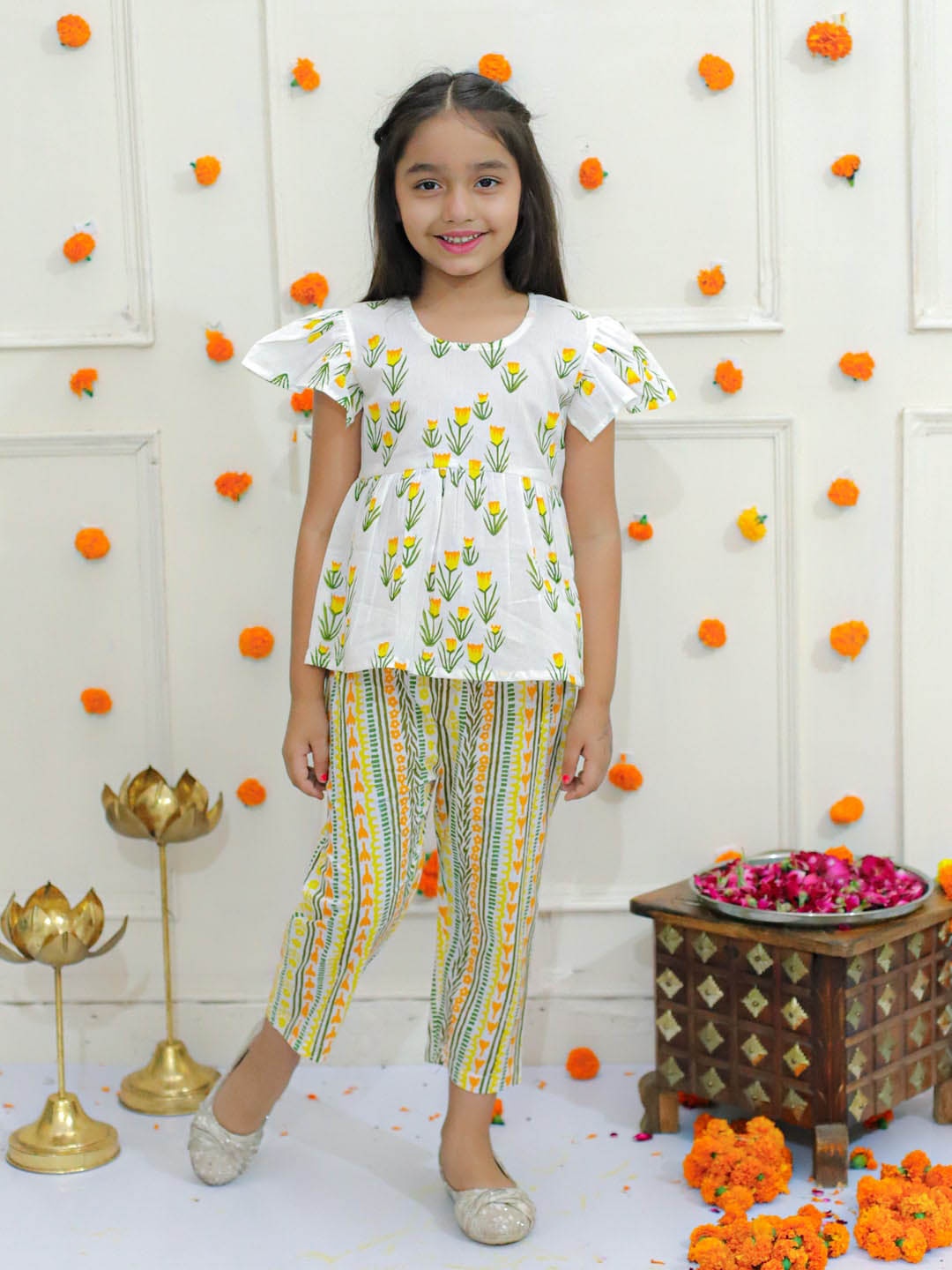 

Ka-mee Girls Printed Pure Cotton Top With Palazzos, Yellow