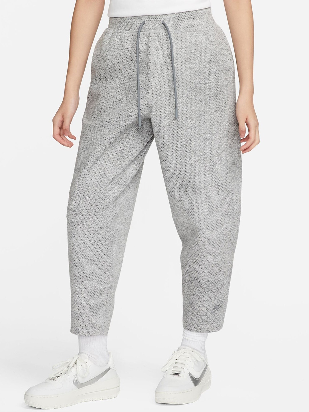 

Nike Women Grey Forward Trackpants