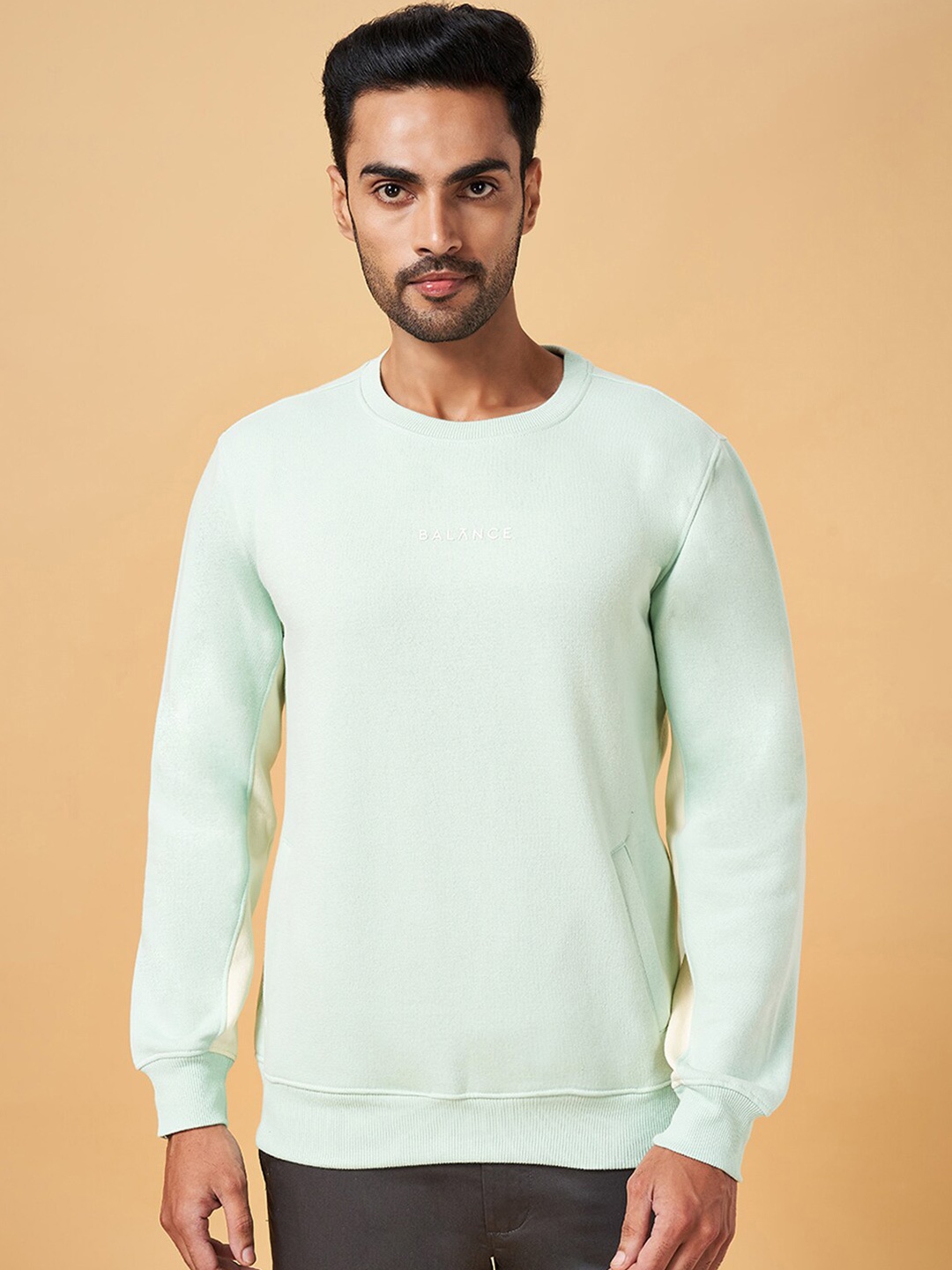 

BYFORD by Pantaloons Men Green Sweatshirt