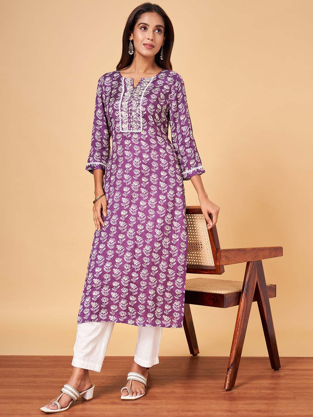 

YU by Pantaloons Floral Printed Thread Work A-Line Kurta, Purple