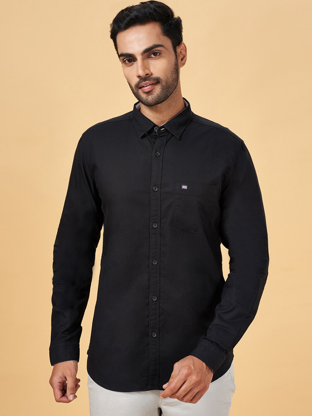 

BYFORD by Pantaloons Men Black Slim Fit Opaque Casual Shirt