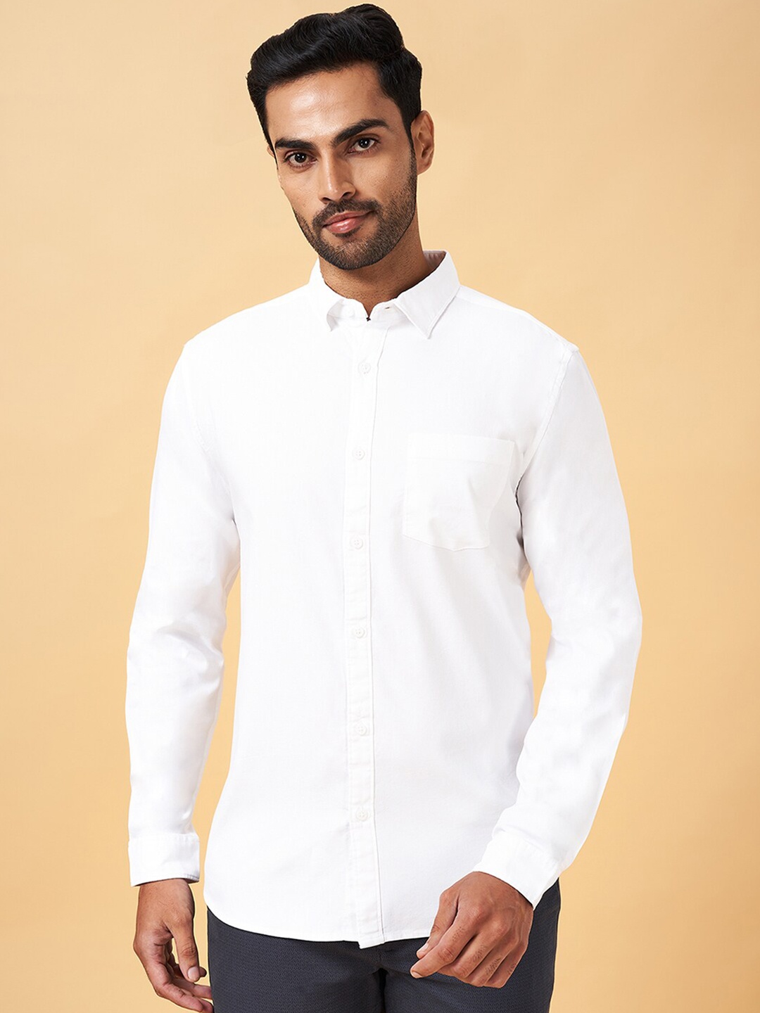 

BYFORD by Pantaloons Men White Slim Fit Opaque Casual Shirt