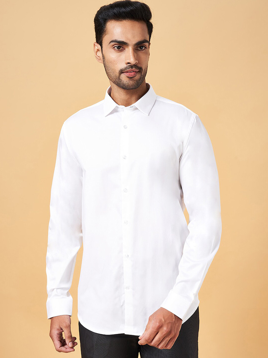 

BYFORD by Pantaloons Men White Slim Fit Opaque Party Shirt