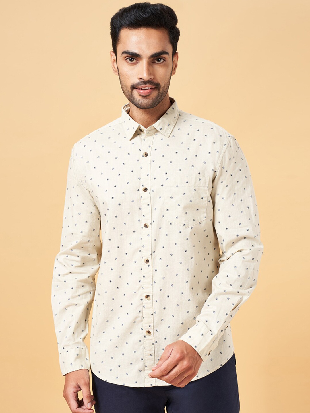 

BYFORD by Pantaloons Men Beige Slim Fit Opaque Printed Casual Shirt