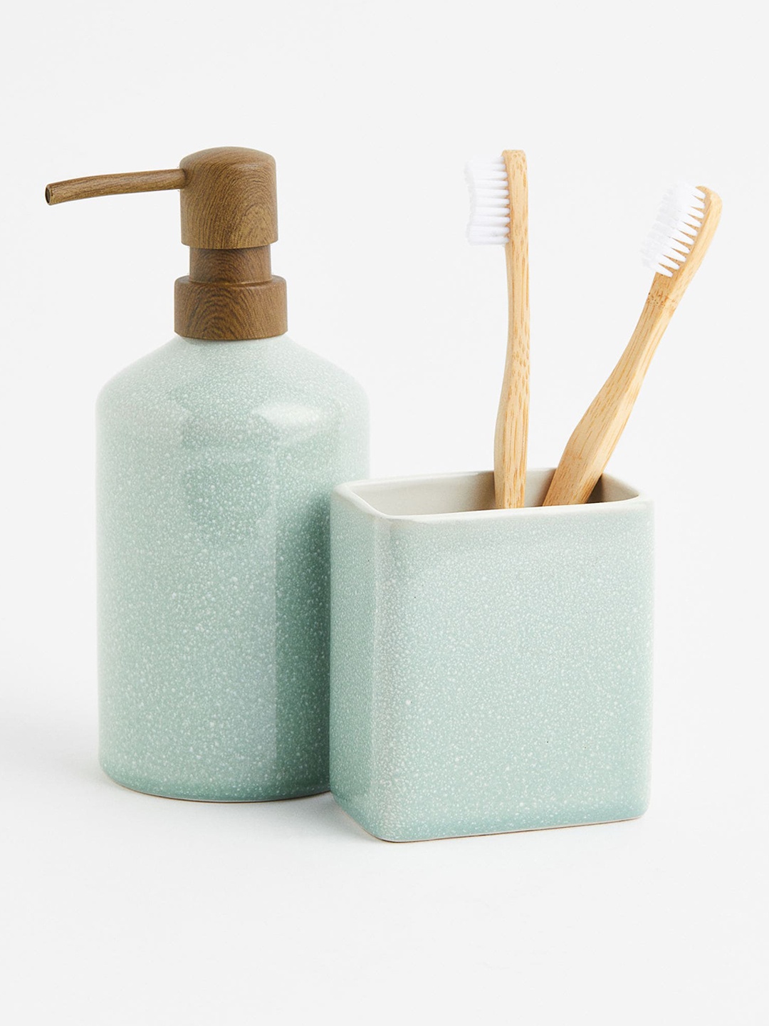 

H&M Green Stoneware Toothbrush Mug