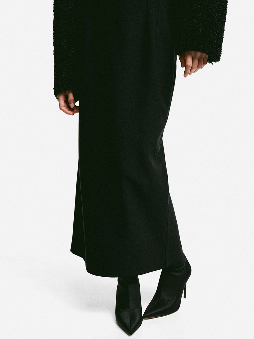 

H&M Women Pencil Skirts, Black