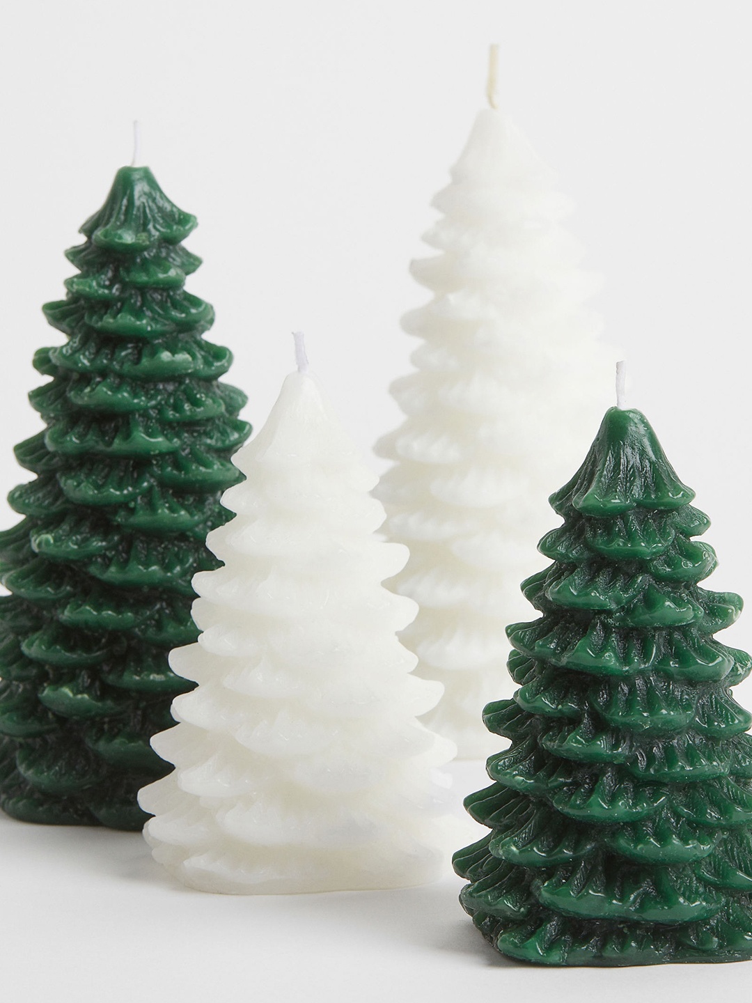 

H&M White Fir-Tree-Shaped Candle