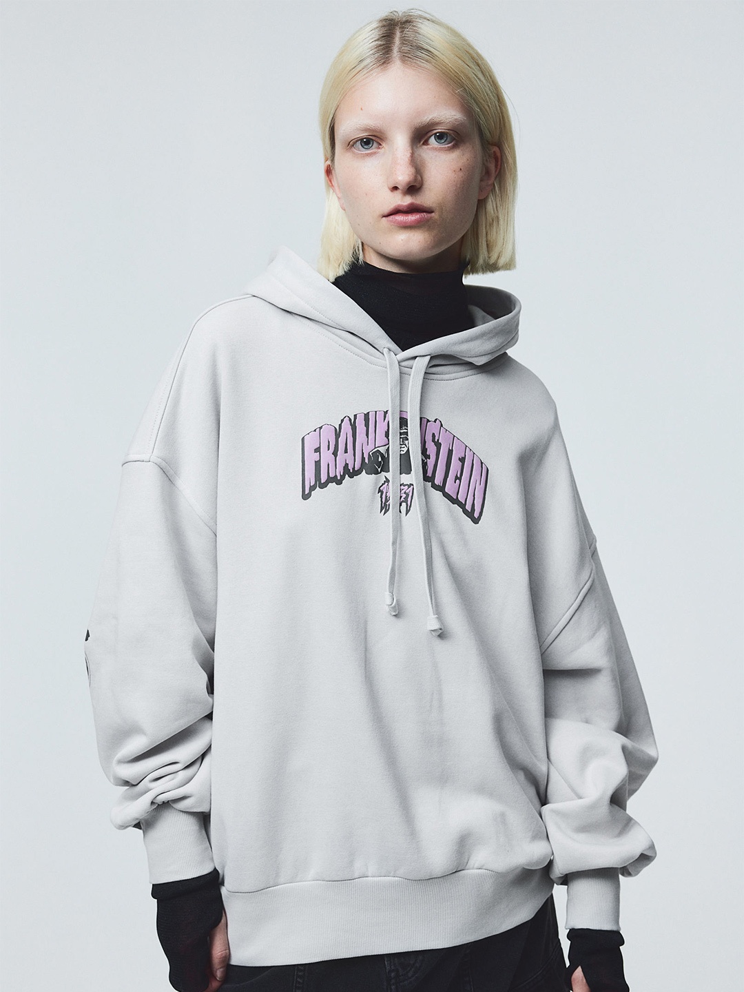 

H&M Oversized Print-Motif Hoodie, Grey