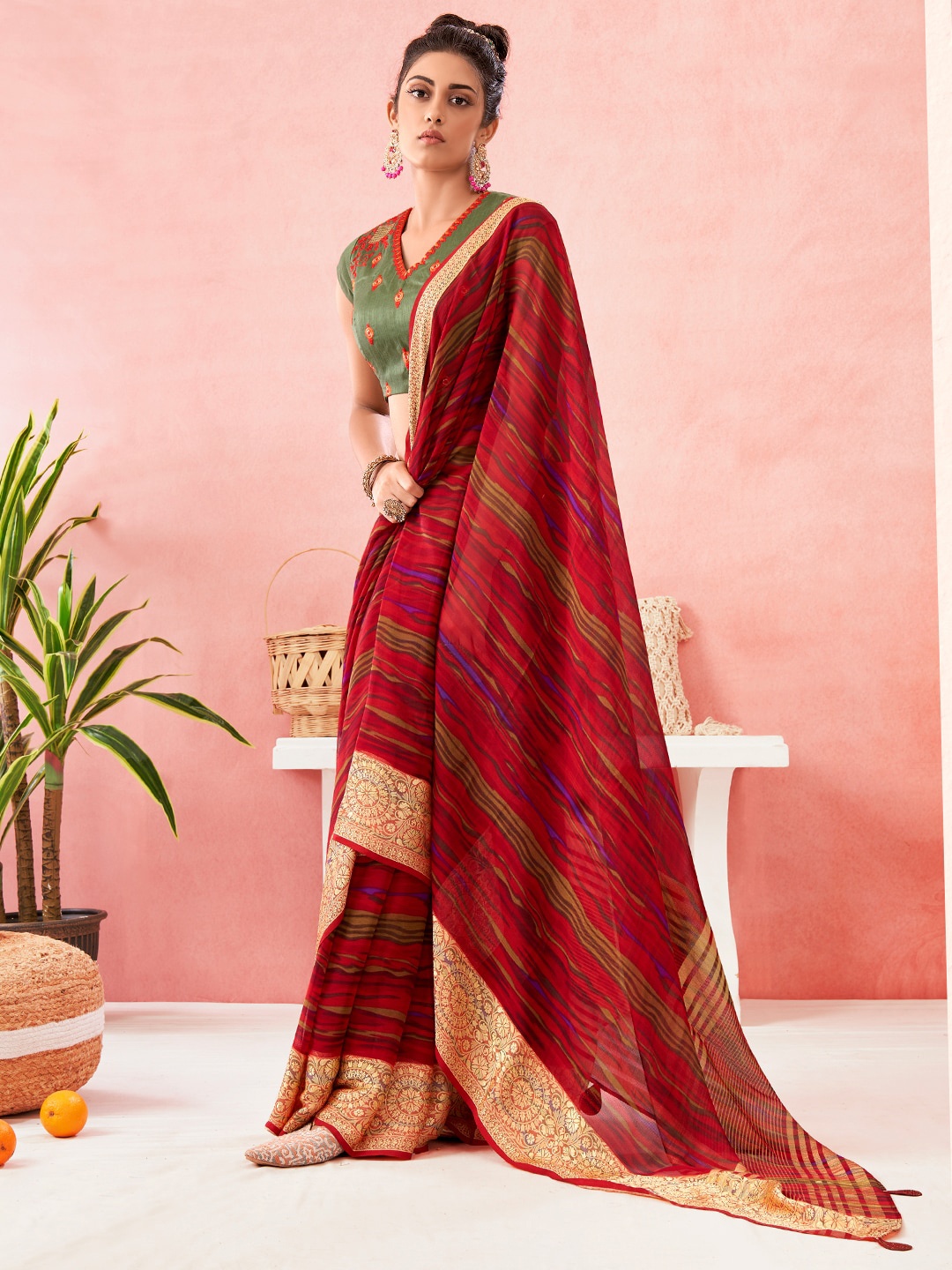 

SANSKAR Red & Green Zari Pure Chiffon Saree