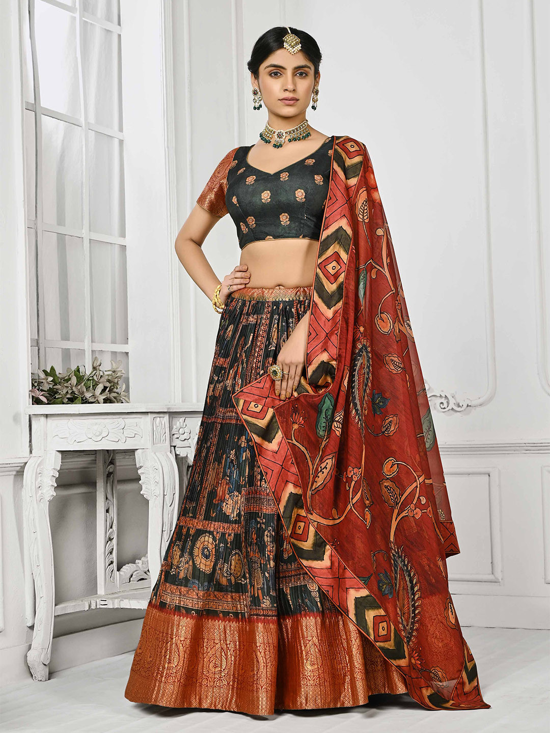 

SAPTRANGI Black & Maroon Printed Semi-Stitched Lehenga & Unstitched Blouse With Dupatta