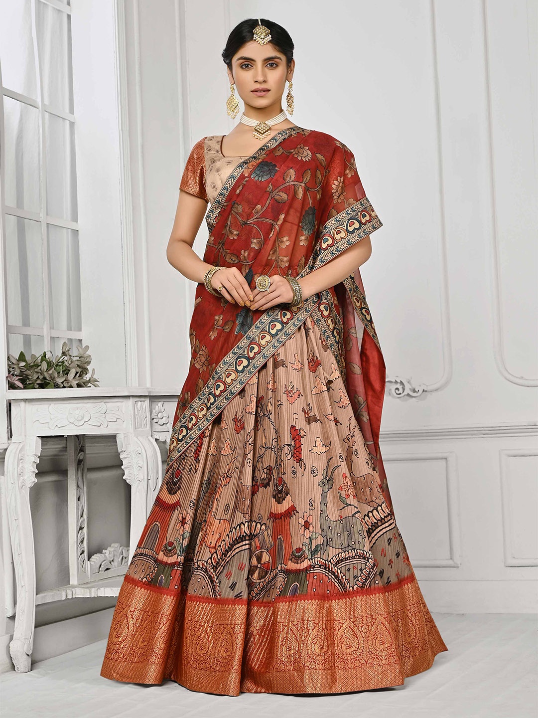 

SAPTRANGI Ethnic Motifs Printed Zari Semi-Stitched Lehenga Choli, Mauve