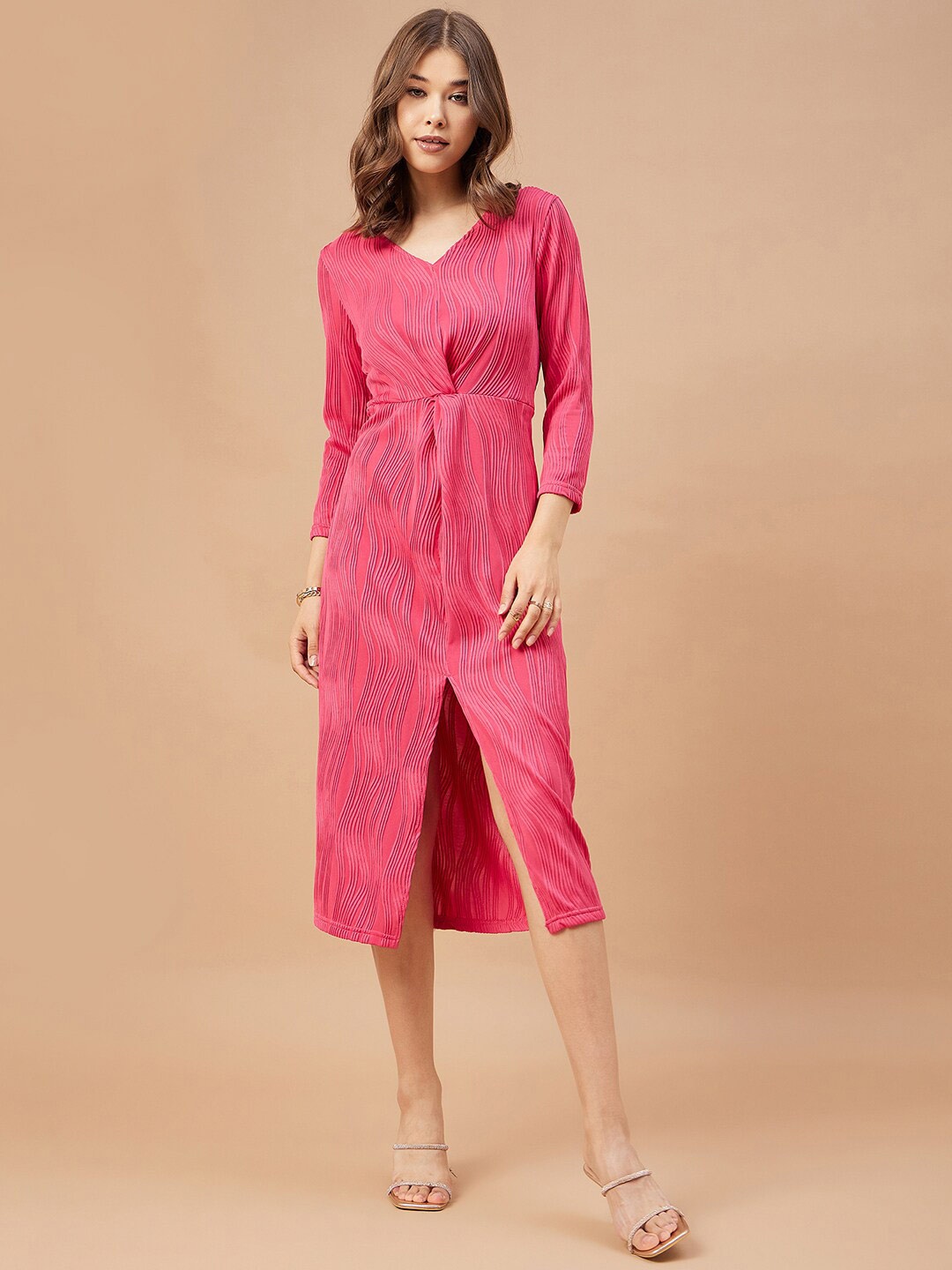 

Gipsy Self Design V-Neck A-Line Midi Dress, Fuchsia